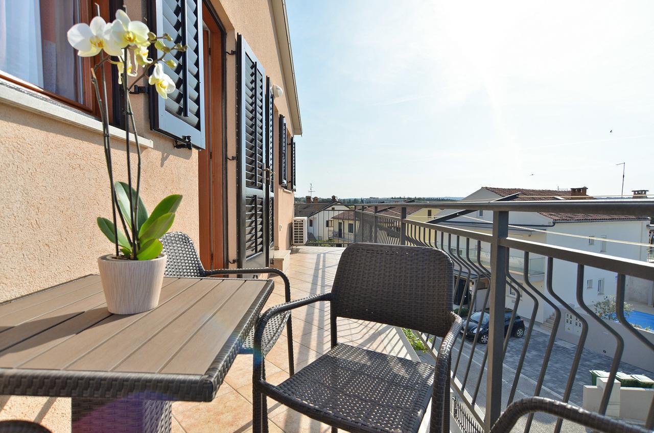 Apartment Ljiljana 1553 Novigrad Istria Exterior foto