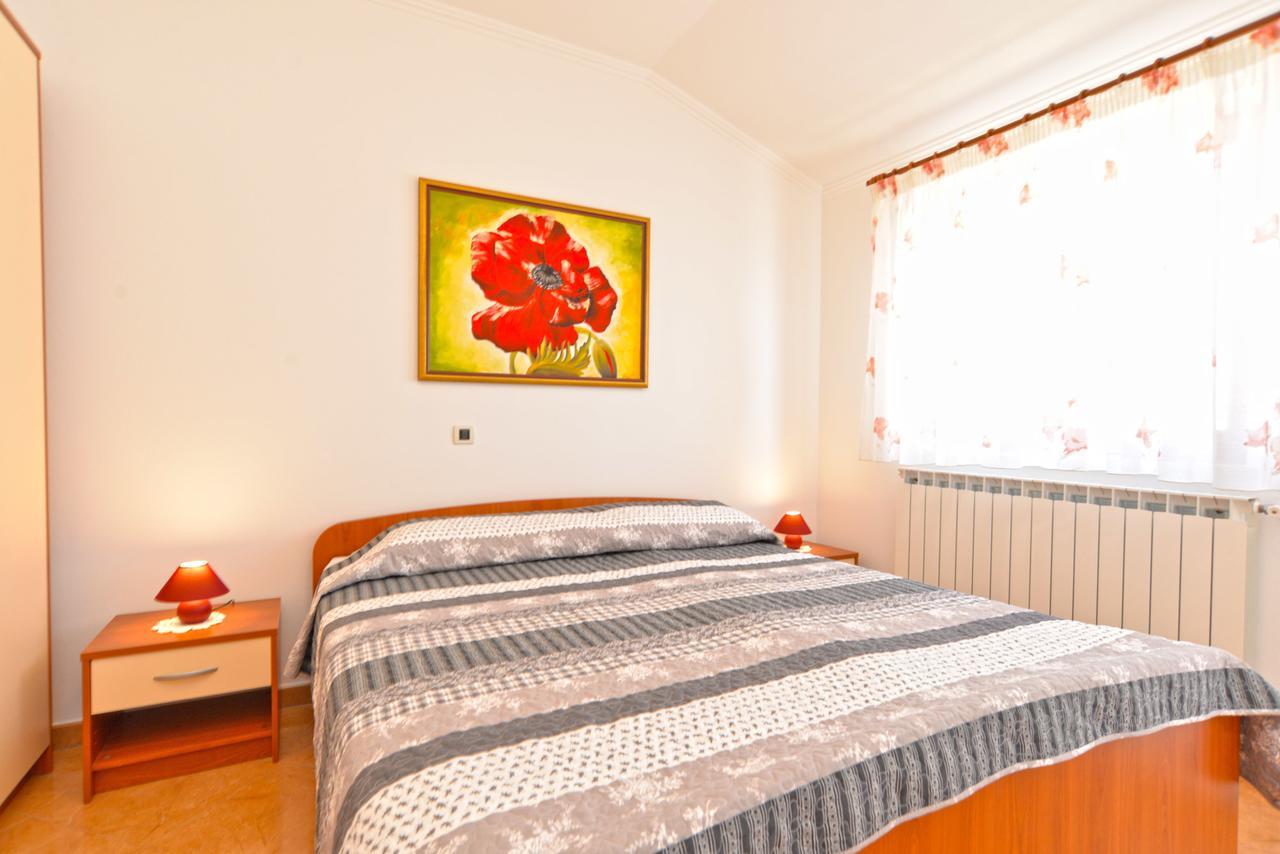 Apartment Ljiljana 1553 Novigrad Istria Exterior foto